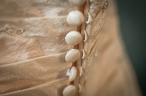 wedding-dress-buttons-loops-detail-beautiful