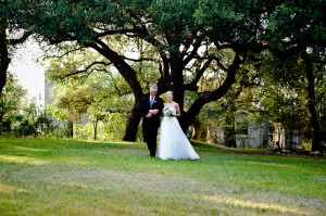 father-bride-walking-down-aisle-ceremony