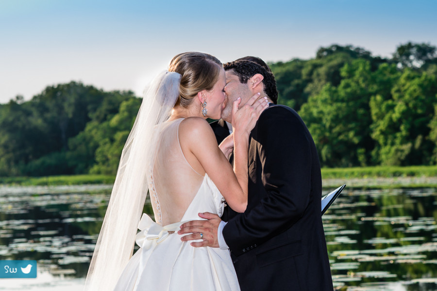 Austin Wedding Photographer ceremony kiss