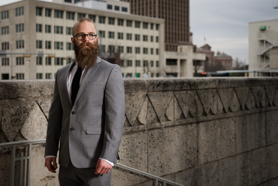 Austin-wedding-photographers-courthouse-downtown-first-look-winter-wedding