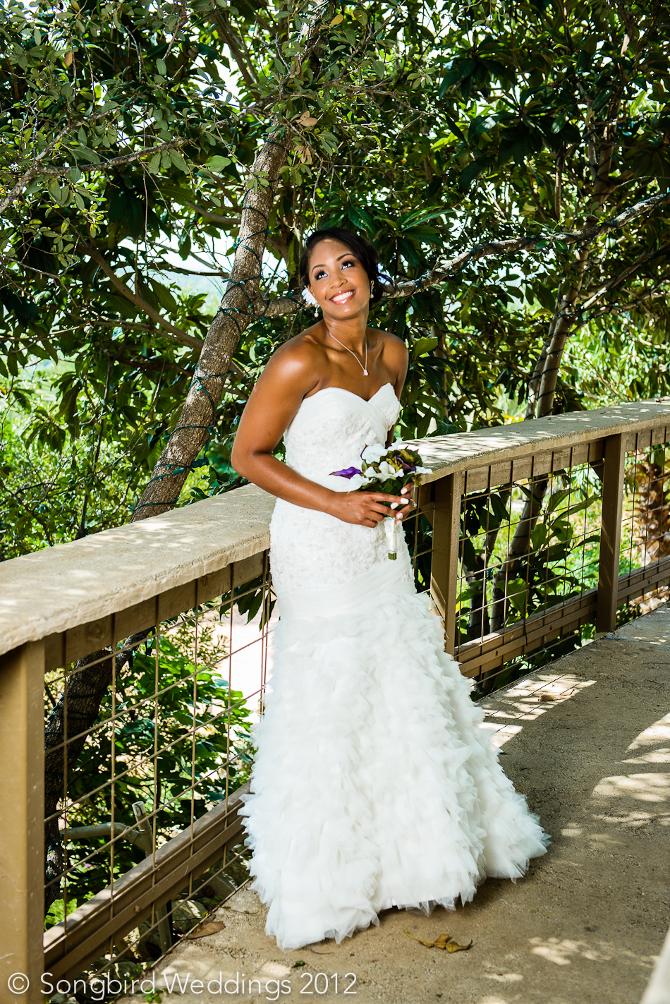 bride holding bouquet at villa antonia in austin, texas
