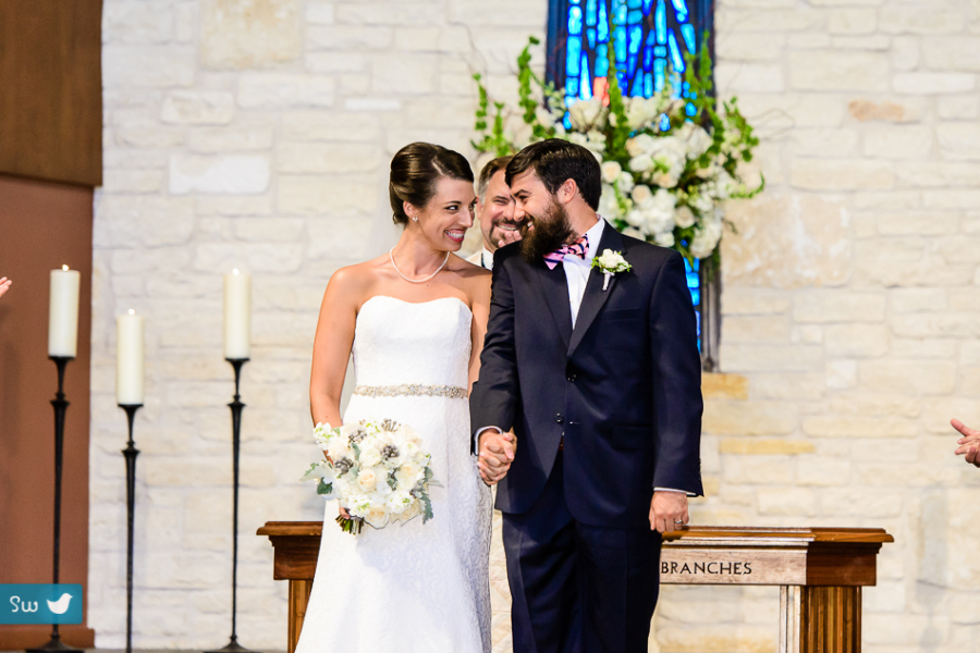 Westlake Presbyterian Church ceremony by Austin Wedding Photographer