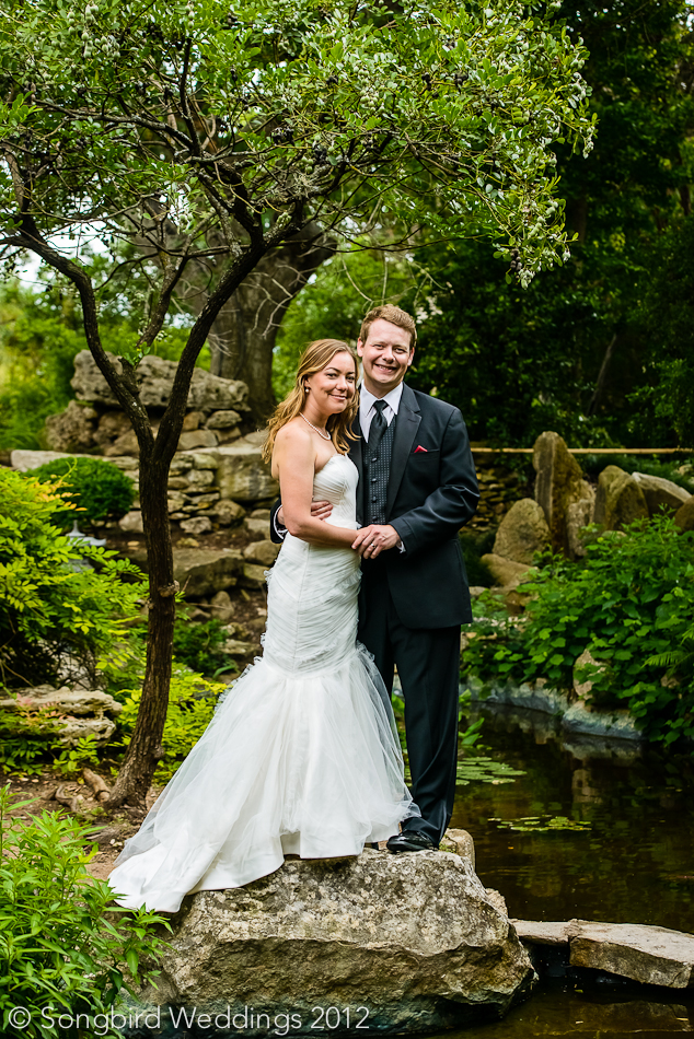 wedding portrait of bride and groom at zilker botanical gardens 