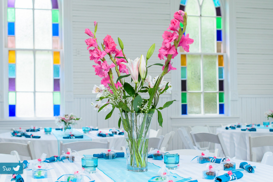 tropical flowers with lilies at mercury hall by austin wedding photographer